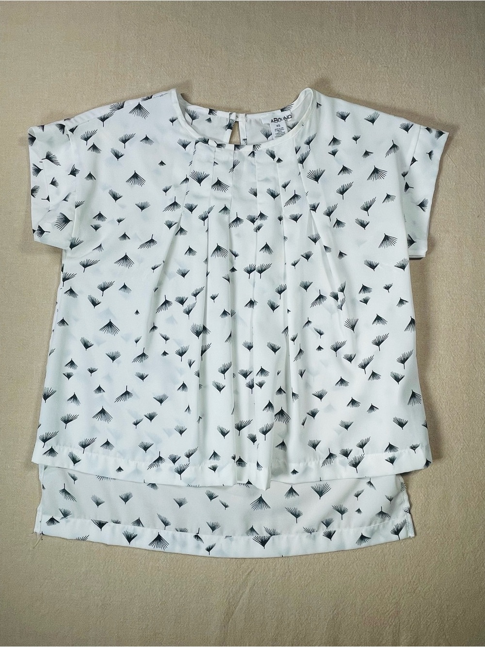 Abound White Short Sleeve Pajama Top with Black Fan Print